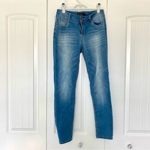 Light Wash Jeans by Wallflower